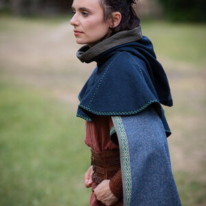 Warm Wool Medieval Hood “Fireside Family”