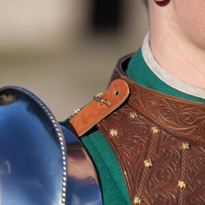 Gorget Attached to the “Bird of Prey” Pauldrons