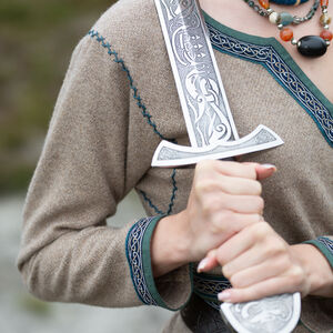 Handmade embroidery on the Viking Tunic "Eydis the Shieldmaiden" by ArmStreet