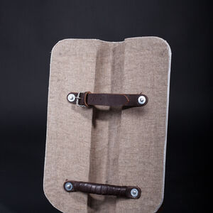 Small Pavise covered with coarse linen, with leather handle and strap by ArmStreet