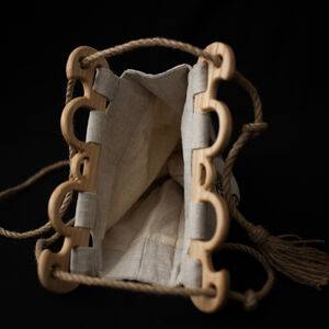 Textille medieval satchel