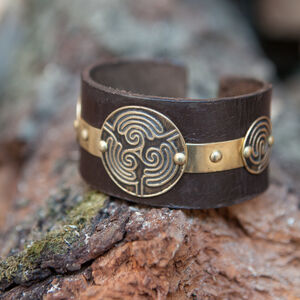 Druidic Armlet “Labyrinth”