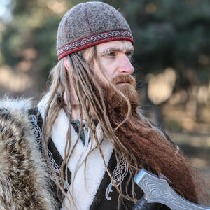 Winter Viking woolen hat with hand stitches “Sigfus the Shield”