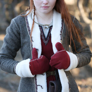 Winter woolen mittens Astrid the Wolfspeaker