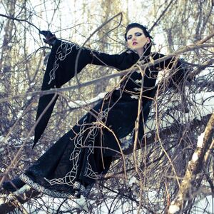 Gothic Black Witch Coat "Blackbird"