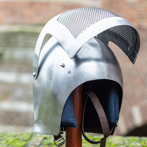 Wooden helmet stand "Heritage"