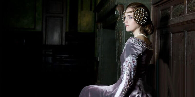 Lady Rowena exclusive velvet dress and chemise