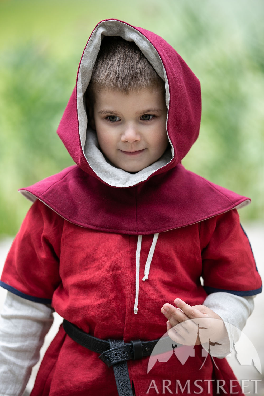 Children’s woolen hood with linen lining “First Adventure”