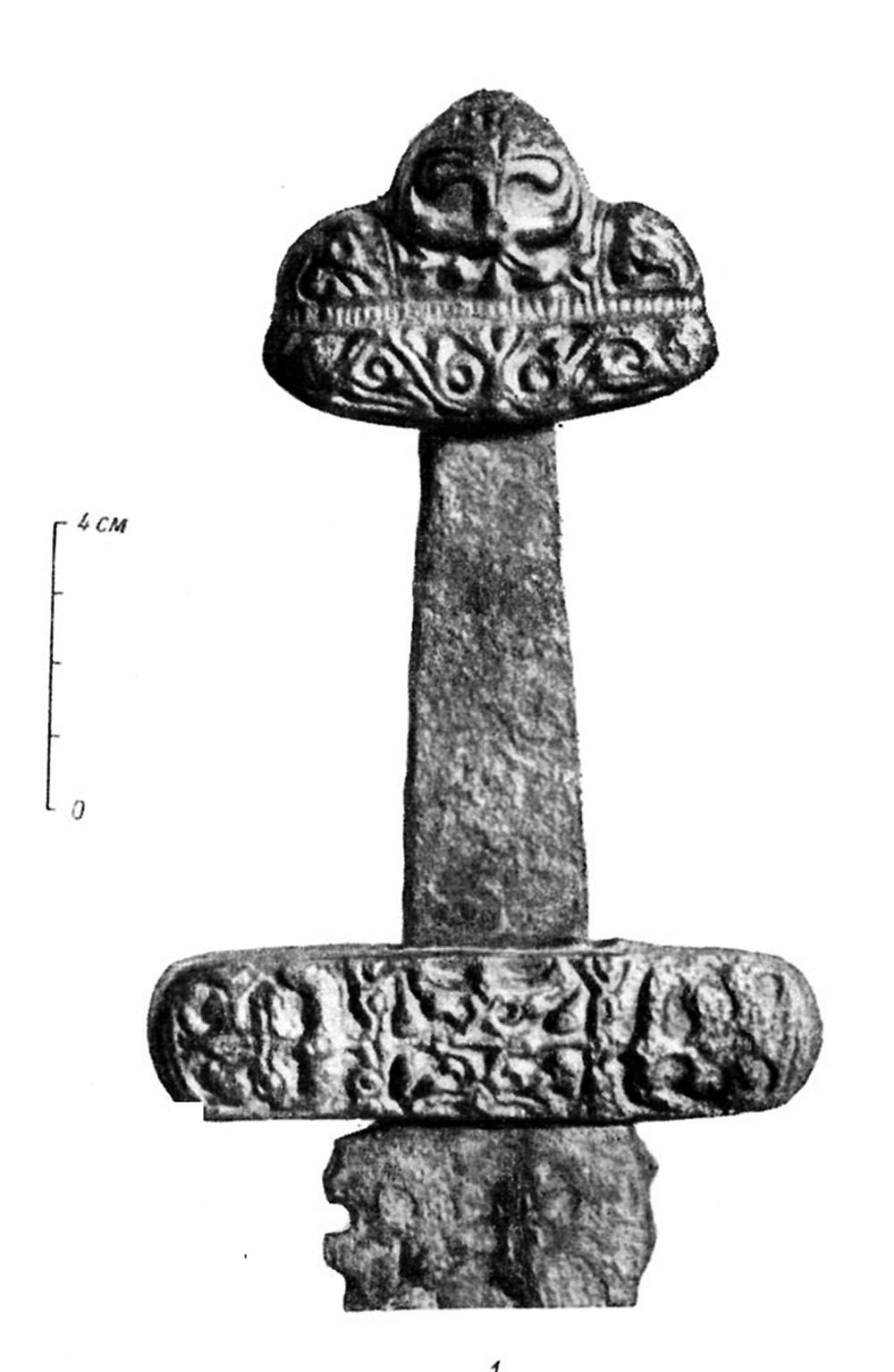 Later examples of Petersen type Viking swords